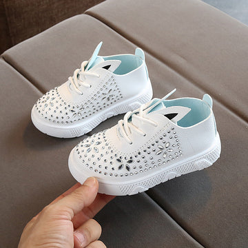 Baby Lane: Girls' Leather Shoes with Diamond Accents – Perfect for Princesses