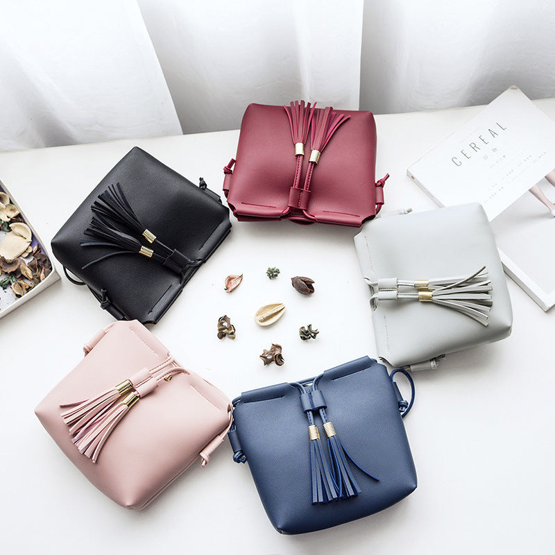 Baby Lane Cute Tassel Mini Mobile Phone Bag – Perfect Coin Messenger!