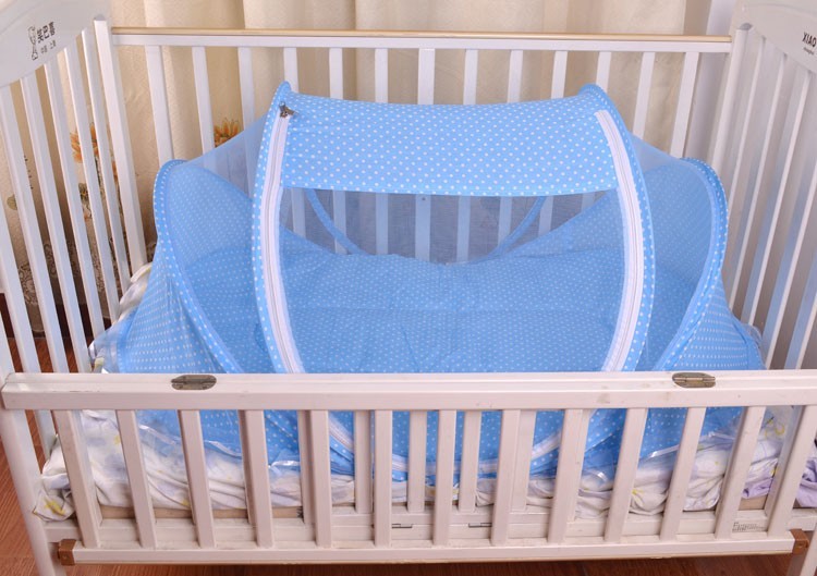 Baby Lane Portable Baby Bed Net with Pillow: Foldable 2-Piece Set!