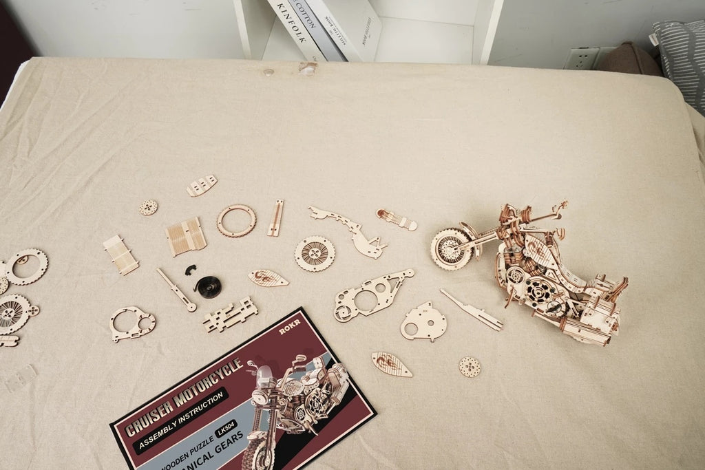 Baby Lane DIY Wooden Motorcycle Model: Robotime Rokr 420 PCS Kit for Unique Gifts