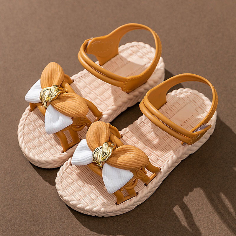 Baby Lane: Trendy Girls' Soft Sole Beach Sandals – Ideal for Summer Fun